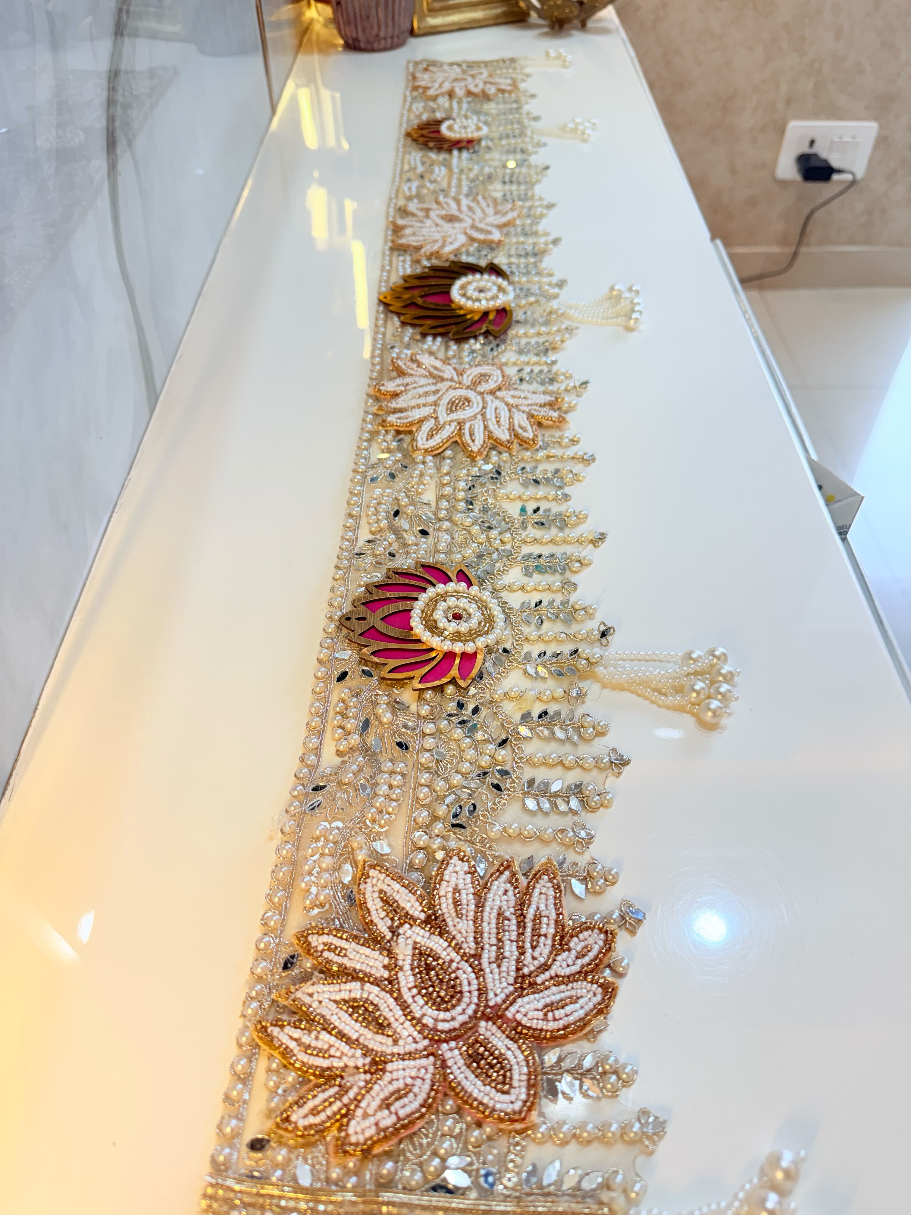 Handcrafted bandarwal toran